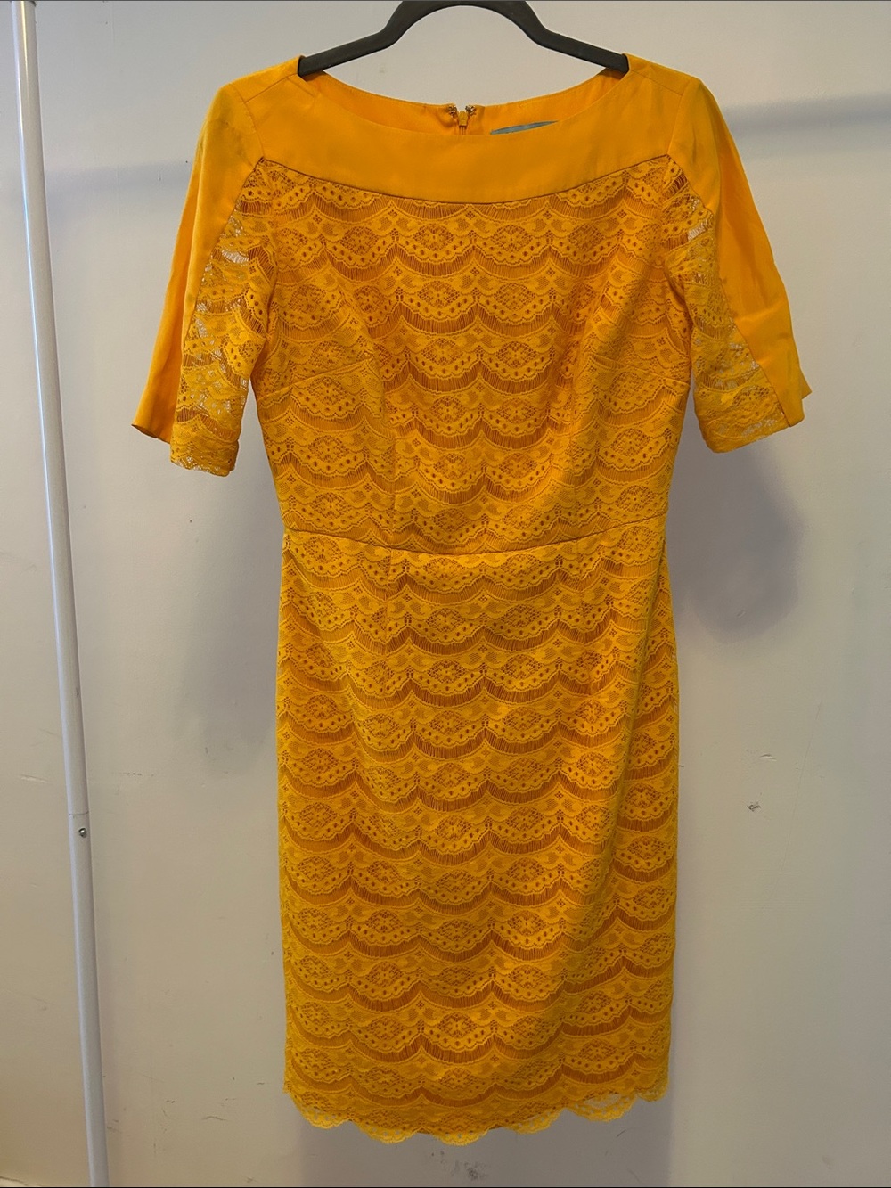 ANTONIO MELANI Yellow Lace Boat-Neck Midi Dress
